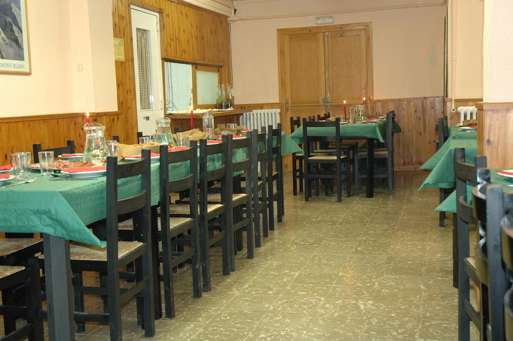 Xalet-Refugi U.E.C. Hostel Ла Молина Екстериор снимка